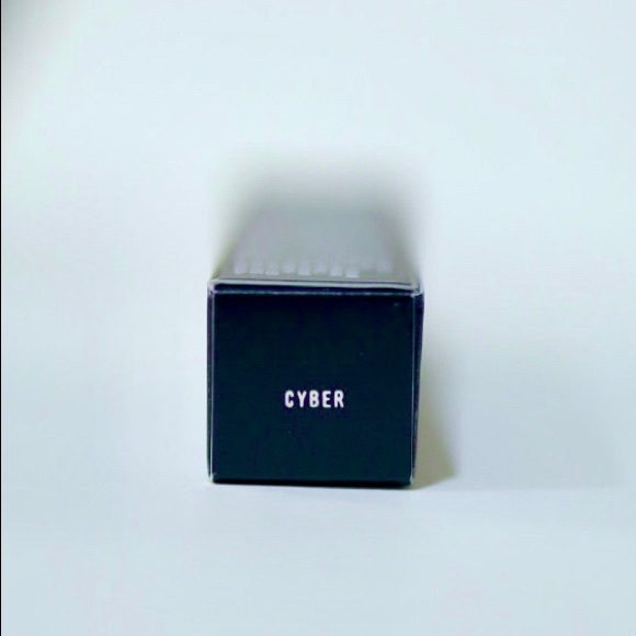 MAC Cosmetics Cyber Satin Lipstick 0.1 US OZ - Picture 4 of 4